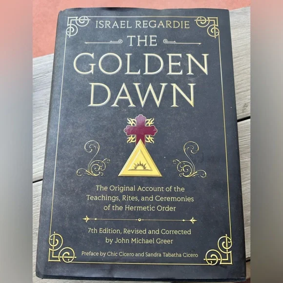 The Golden Dawn 7th edition book - Picture 1 of 16